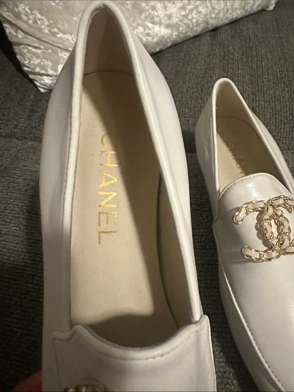 White Leather Chain-Logo Loafers - Picture 2 of 7
